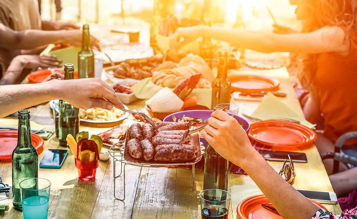 how not to overeat in social situations and enjoy food
